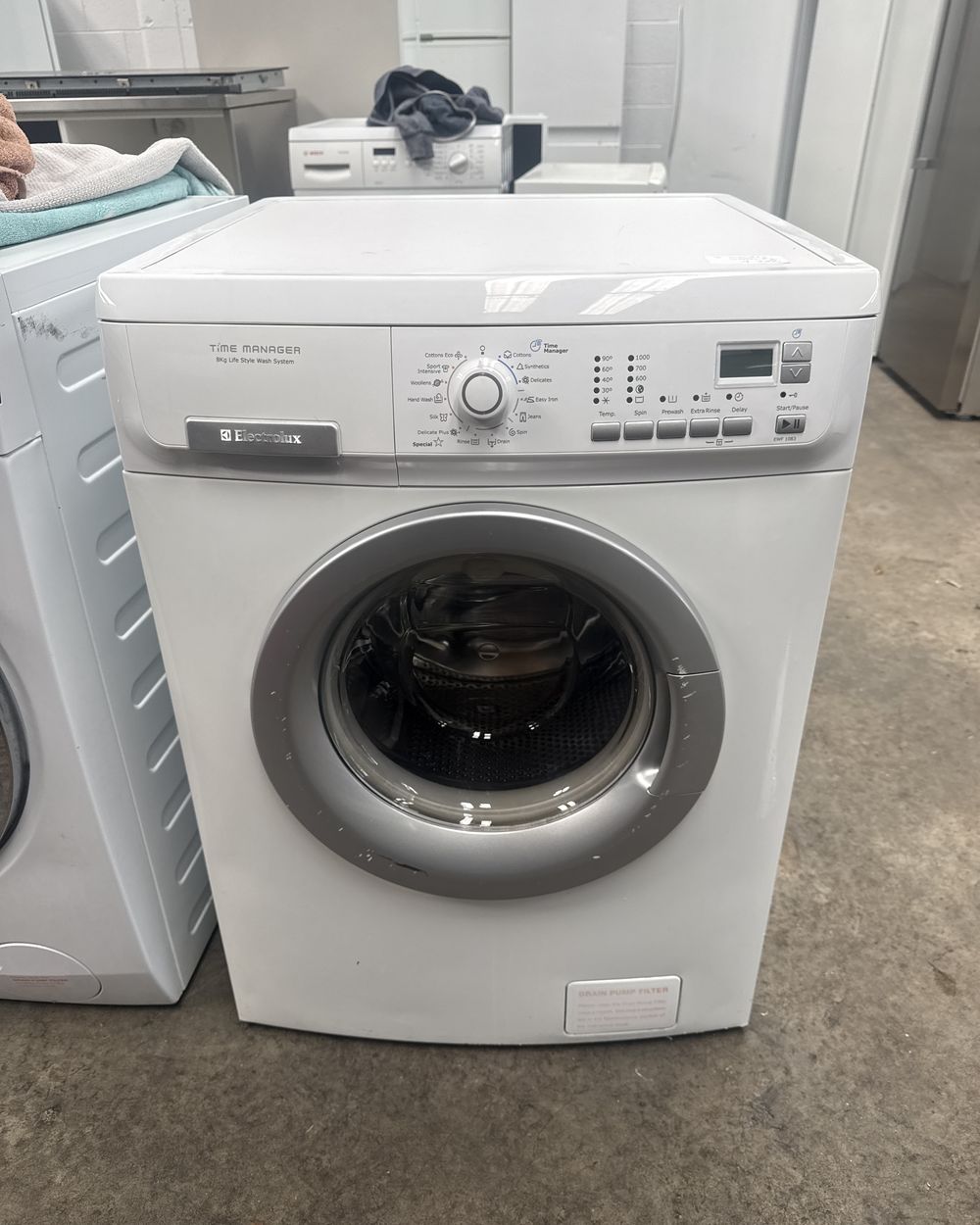 Electrolux 8kg Front Load Washing Machine – EWF1083
